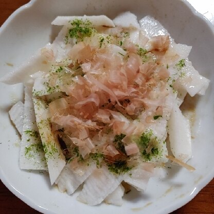 青のりの風味が良く鰹節とワサビ醤油が絶妙でした！ 簡単でとても美味しかったです(*^^*)